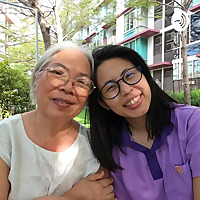 Grace and Ari Teach Thai