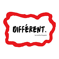 Différent.