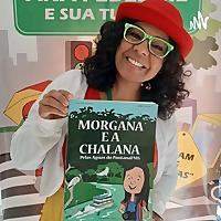 Senta Que Lá Vem A História